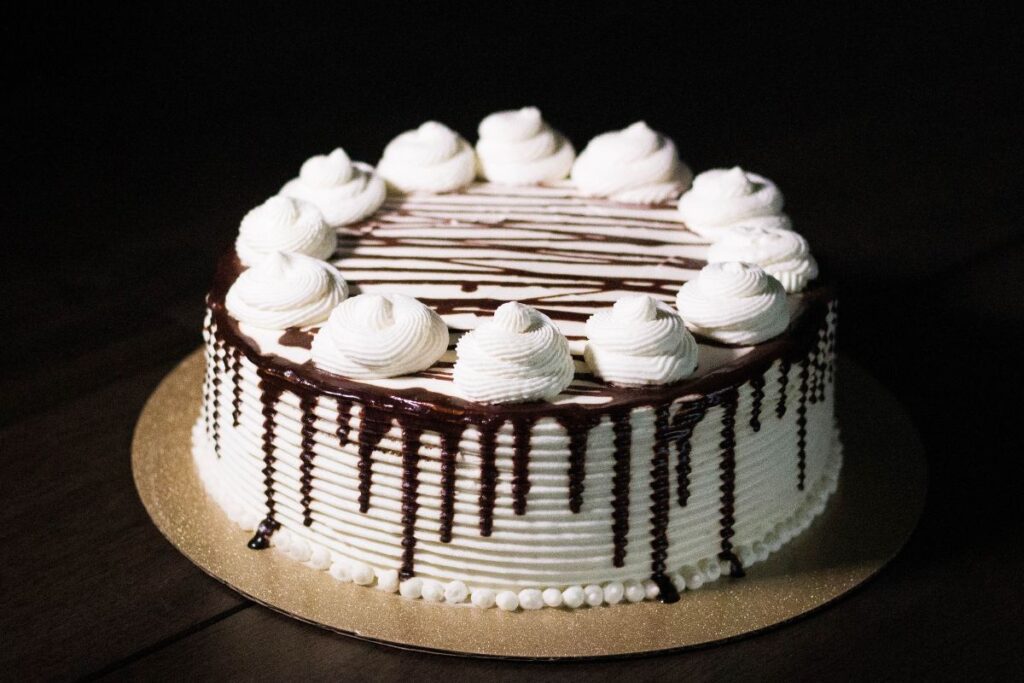 מתכון לעוגת שוקולד בחושה קטוגנית (קיטו) פשוטה, ללא סוכר וללא גלוטן