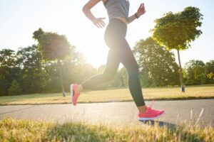 שיפור ביצועי ריצה וסיבולת לב ריאה באמצעות תזונה קטוגנית ללא סוכר